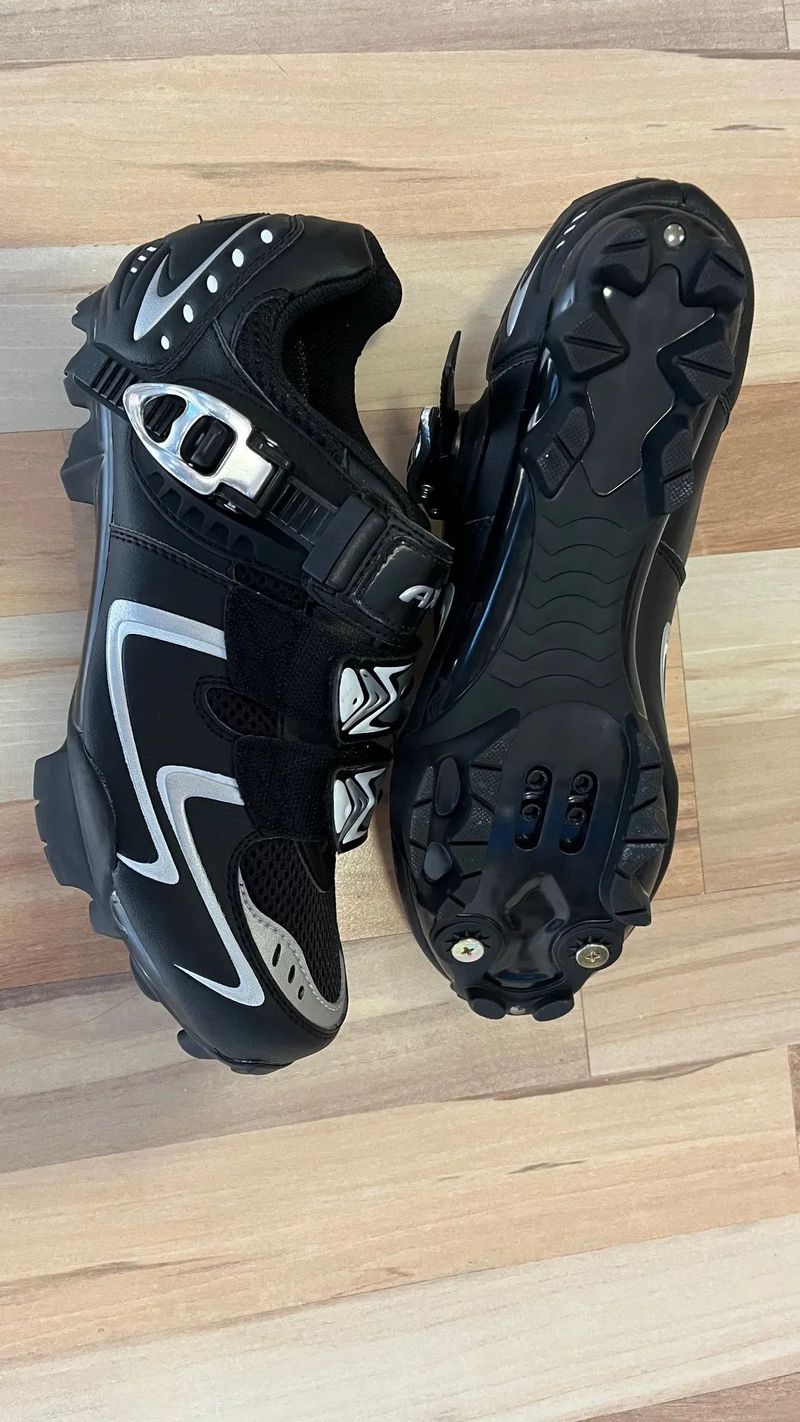 MTB tretry Axon Wizard vel. 41 - nové 