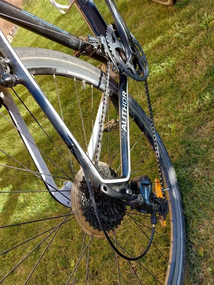 Author Avion 28" vel. L (karbon rám)