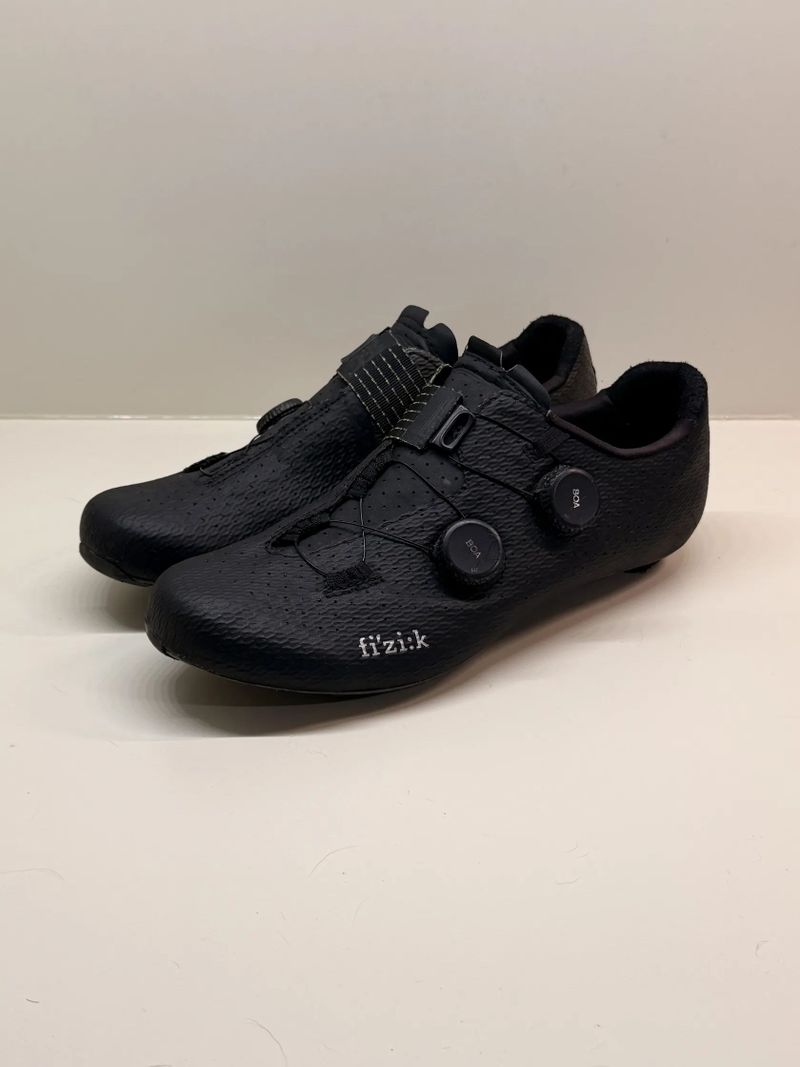 Fizik Vento road cycling shoes – BOA – carbon sole – EU 43