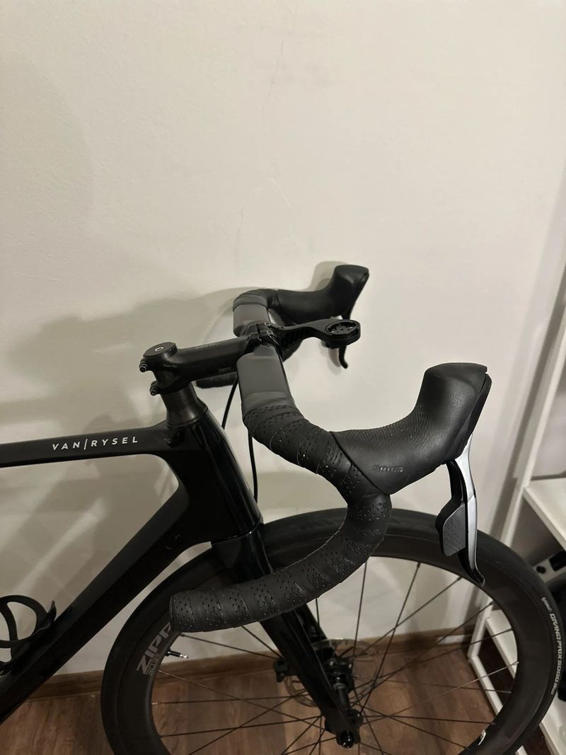 Van Rysel EDR CF Disc | SRAM Force AXS | Zipp 303 S | Quarq Powermete