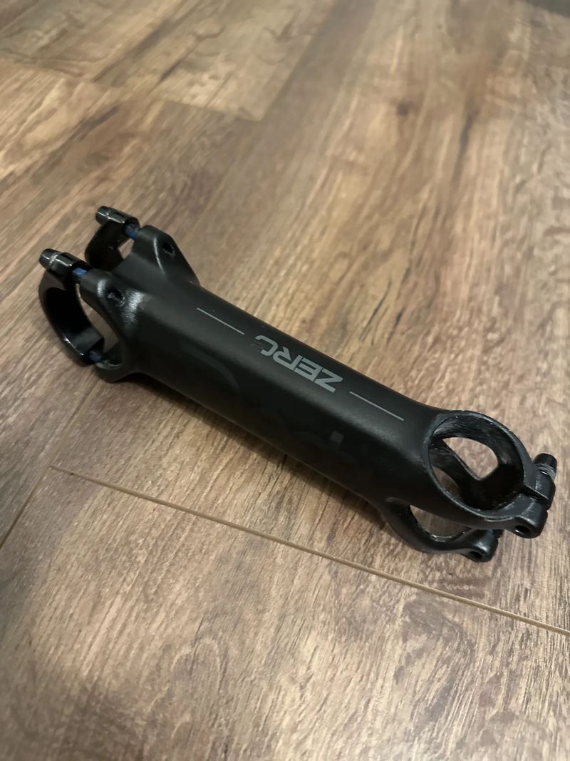 Van Rysel EDR CF Disc | SRAM Force AXS | Zipp 303 S | Quarq Powermete