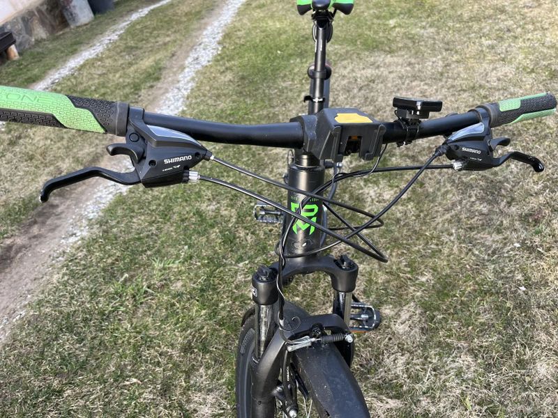 Rock Machine Manhattan