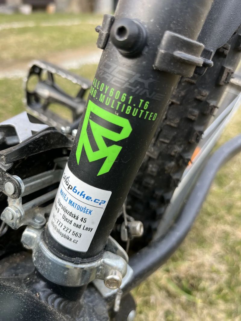 Rock Machine Manhattan