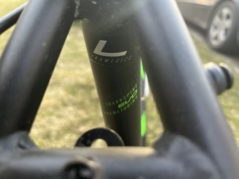 Rock Machine Manhattan