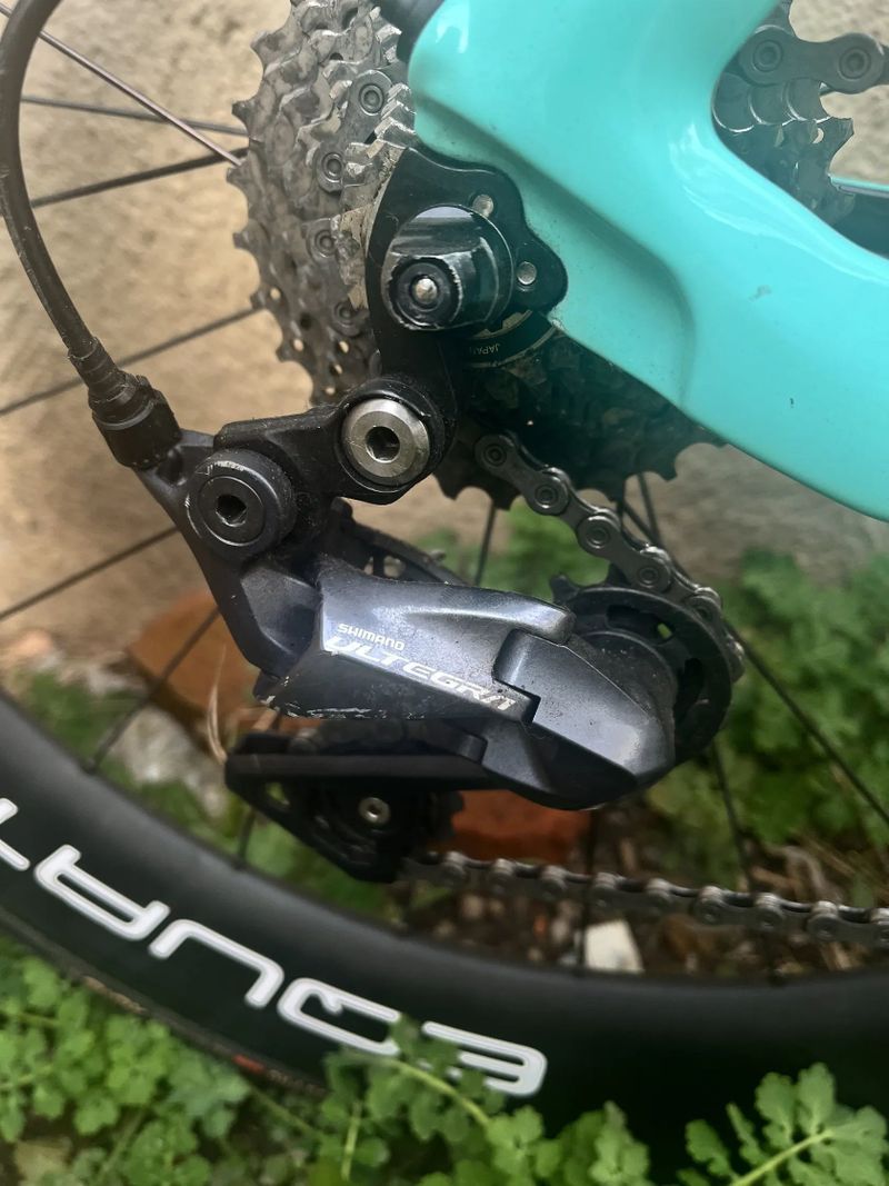 Bianchi Aria velikost 55 + karbonová kola + Garmin Edge