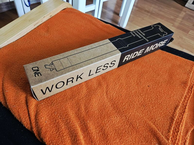 Nová OneUp Components V3 150mm / 31,6mm 433g