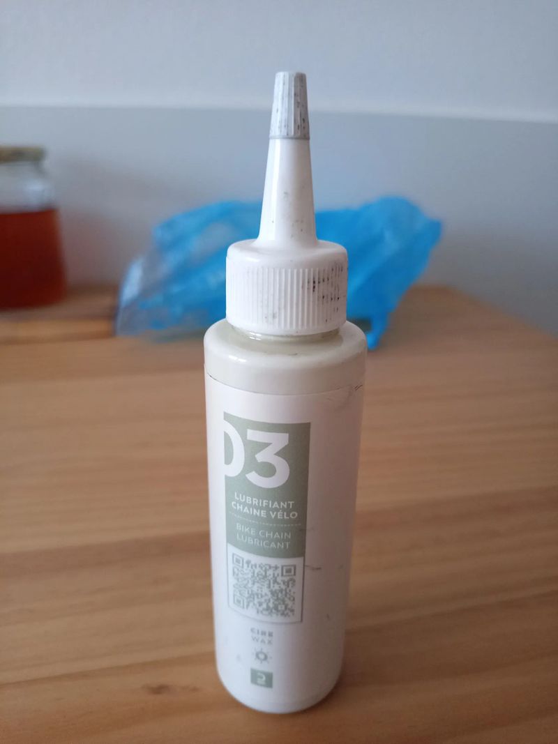 Voskové mazivo na řetěz do suchého počasí 100 ml