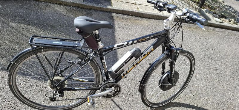 2x elektrokolo Merida Crossway TFS 500 (prodej i samostatně)