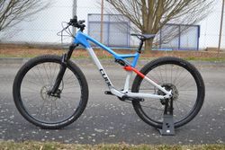 Cube AMS 100 C:68 Race Carbon 29 (L) Top stav