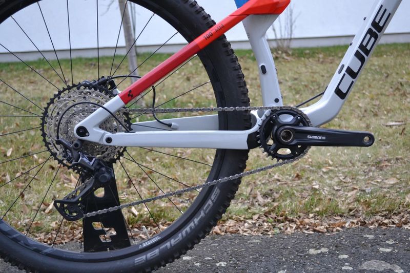 Cube AMS 100 C:68 Race Carbon 29 (L) Top stav