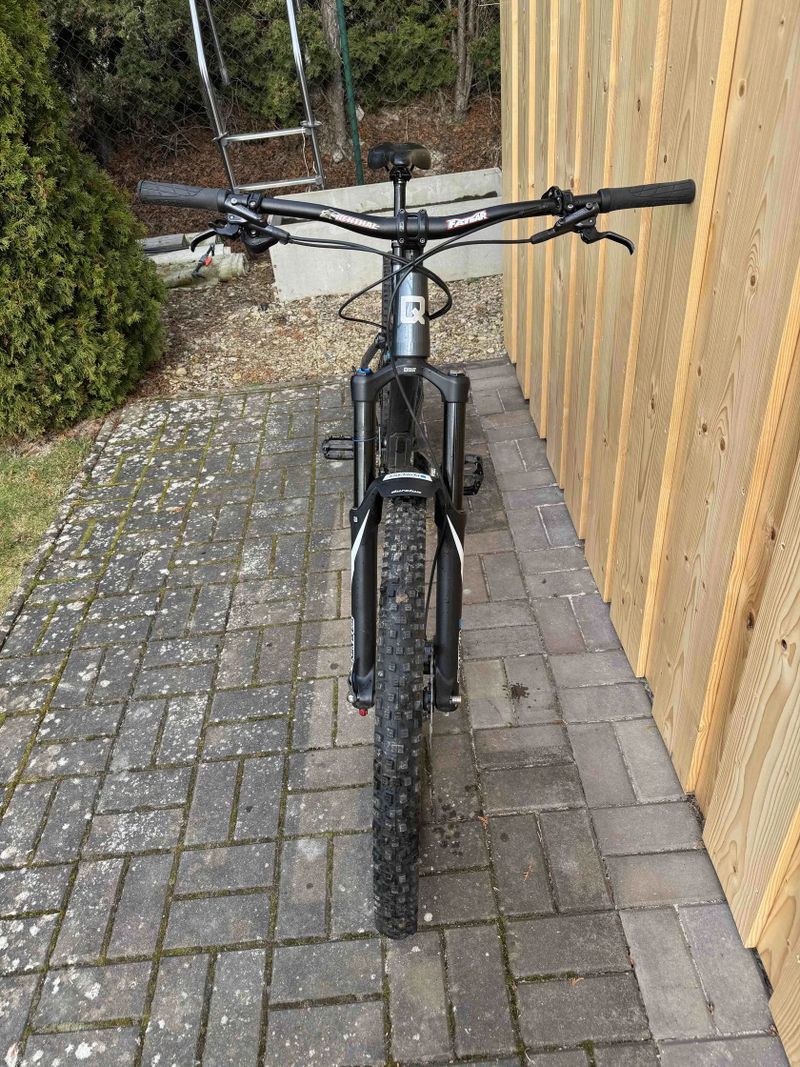 Qayron Carma MK II TR3