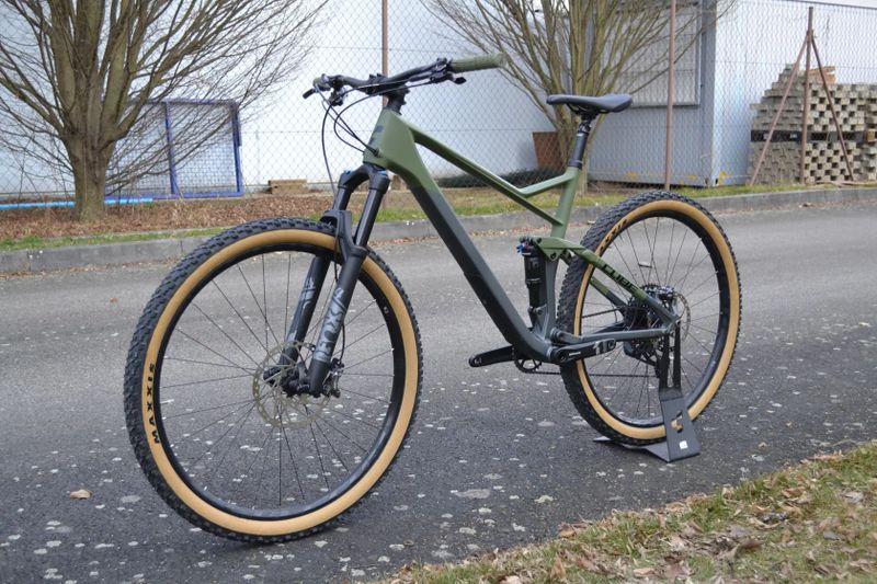 Cube Stereo 120 HPC TM 29 2022 flashgrey´n´olive (XL) Top stav