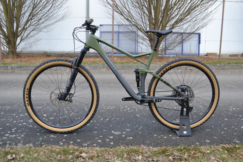 Cube Stereo 120 HPC TM 29 2022 flashgrey´n´olive (XL) Top stav