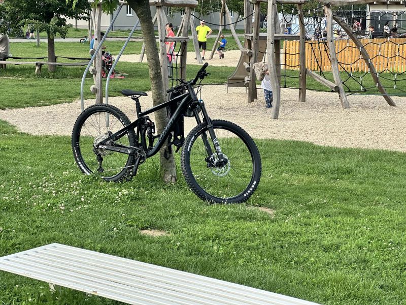 GHOST Riot AM AL 160/150 Essential Black/Grey