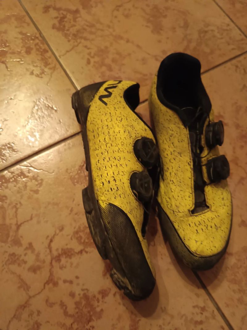 Northwave tretry na kolo 