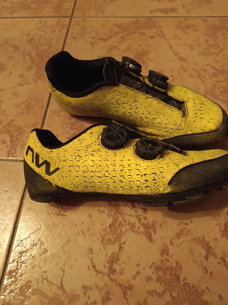 Northwave tretry na kolo 