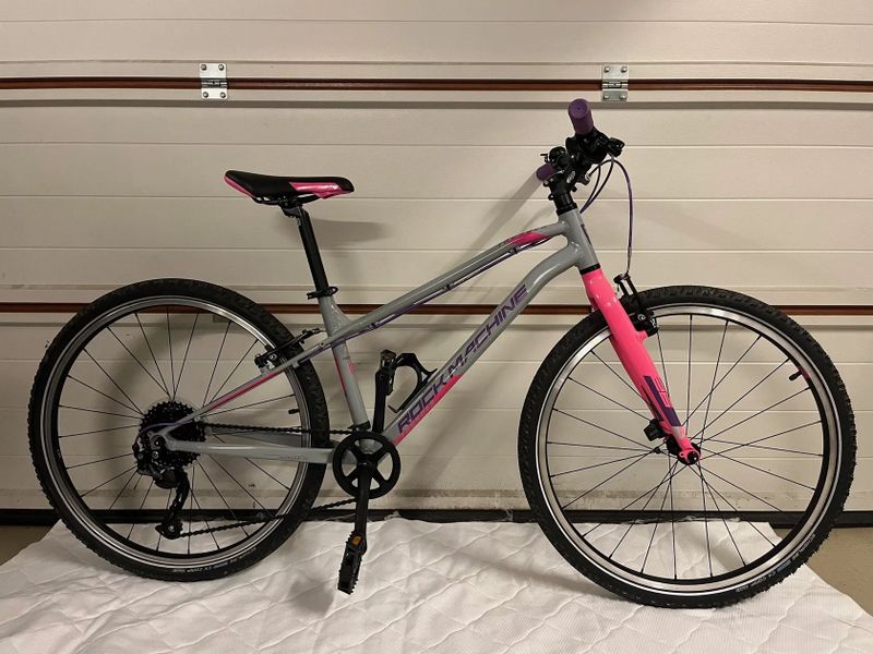 Nepoužité dětské kolo Rock Machine Thunder 26 VB 