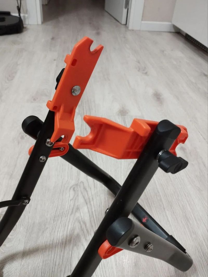Centrovací stojan pro kola 29″ na osu Quick Release