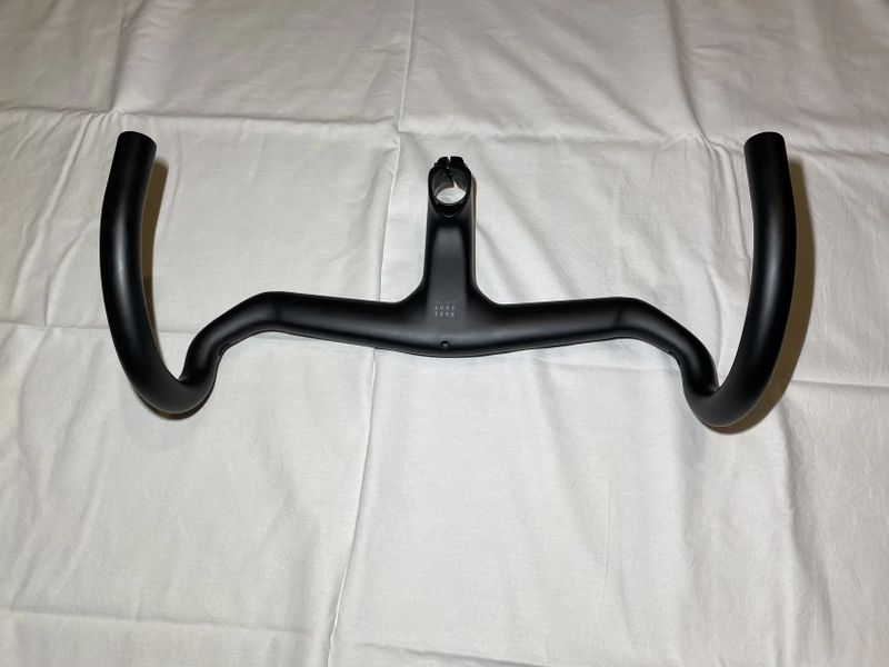 Integrovaný karbonový cockpit (Trek Aero RSL design) – 400x100mm – NOVÝ