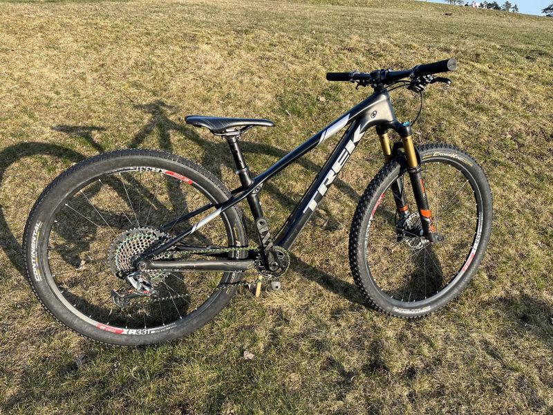 Závodní TREK PROCALIBER, vel. XS / 27,5”