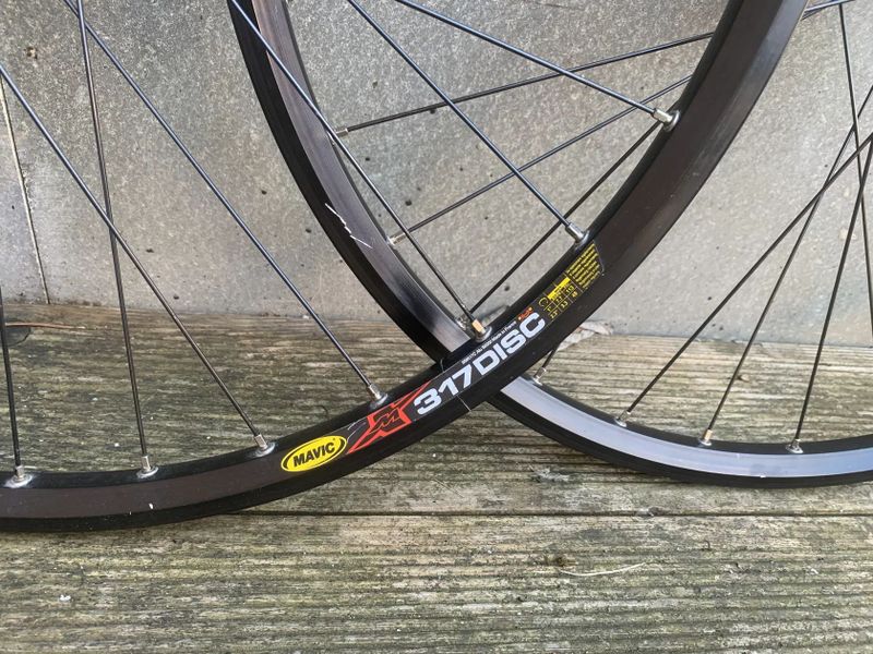 Zapletené kola 26”, ráfky Mavic 317 Discs