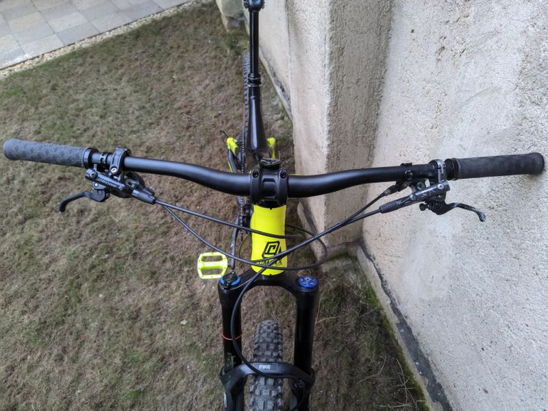 Commencal Meta AM V4 650B