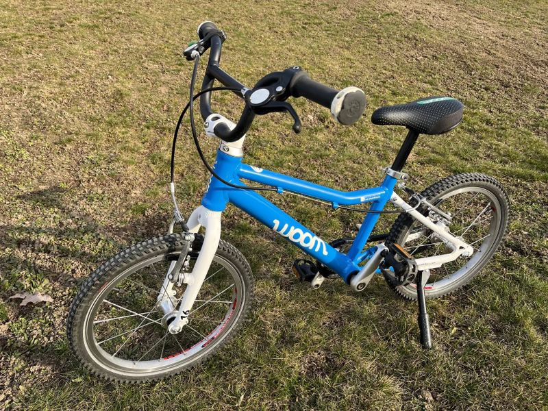 Lehké dětské kolo Woom 3, vel.16”