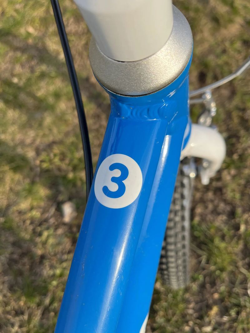 Lehké dětské kolo Woom 3, vel.16”