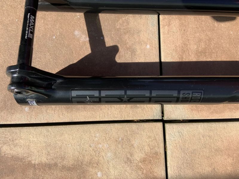 Prodám parádní vidlici Rock Shox Reba 110mm na 29'