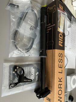 OneUp Components V3 teleskopická gravel sedlovka 27.2 120mm + páčka Wolf Tooth dropbar