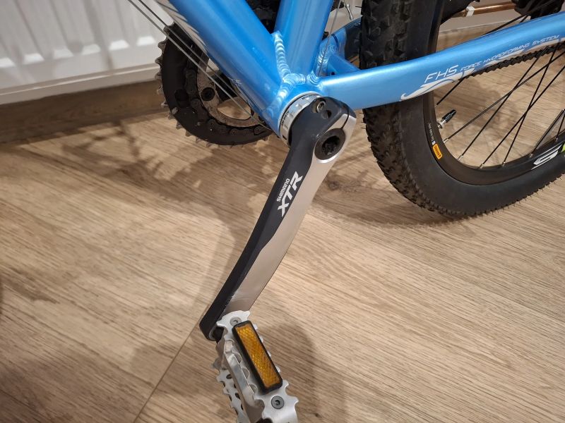 Kolo s rámem Force Bellona velikost 18 27,5 gumy