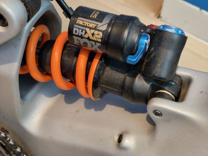 Fox SLS 600lb, 55mm zdvih