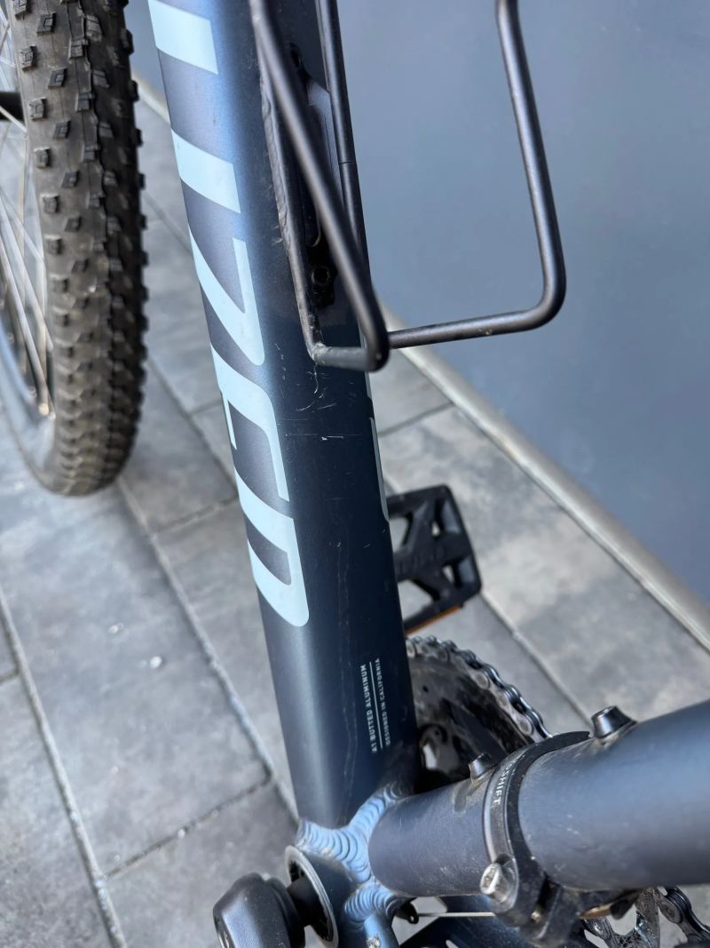 Specialized ROCKHOOPER 29" kód výrobce 91522-7903 najeto cca 100 km, velikost M 