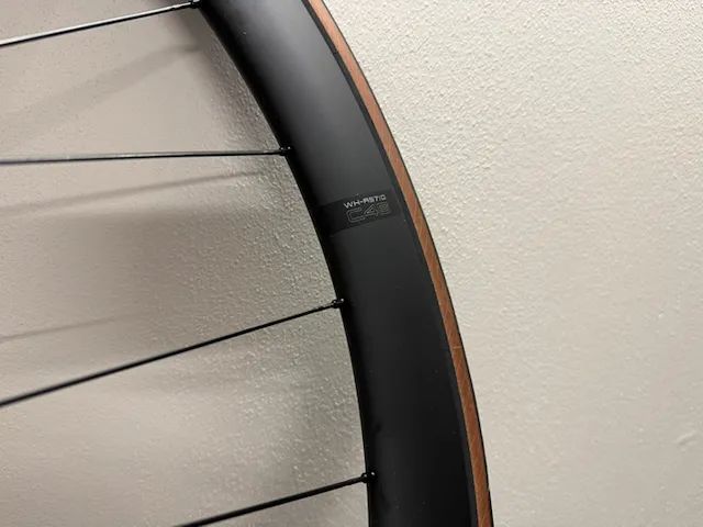 Silniční zapletená kola Shimano WH-RS710 C46