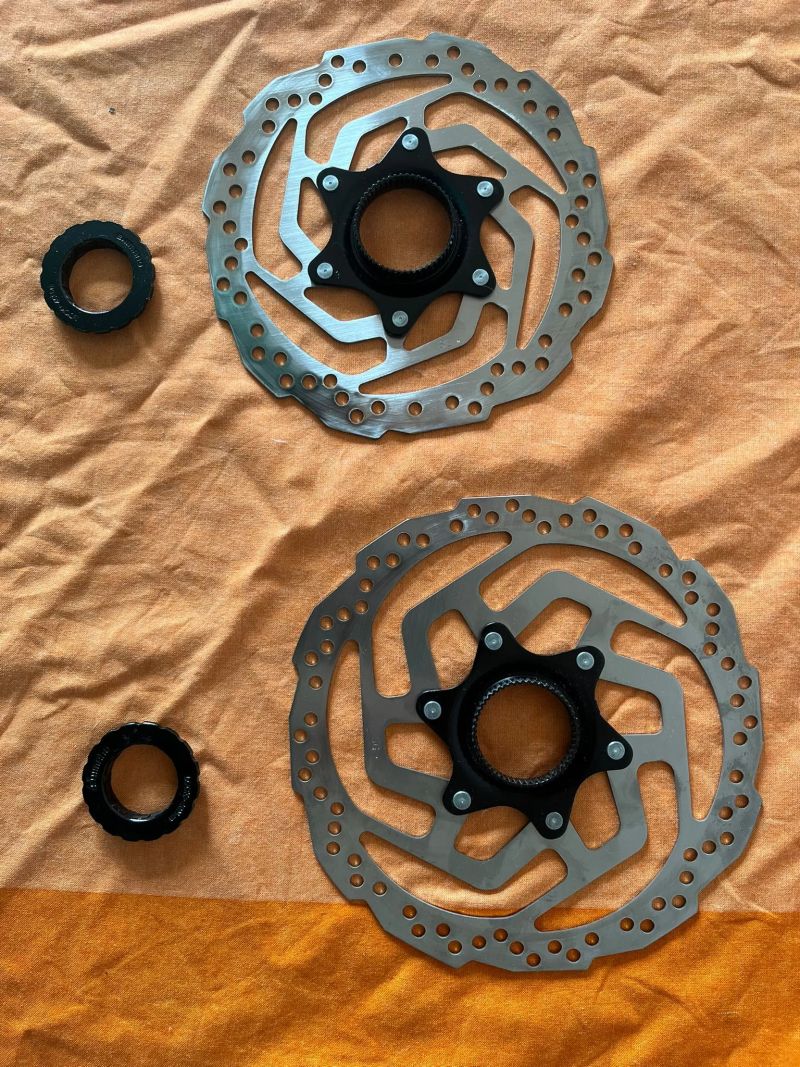 Brzdové kotouče Shimano (160+180)