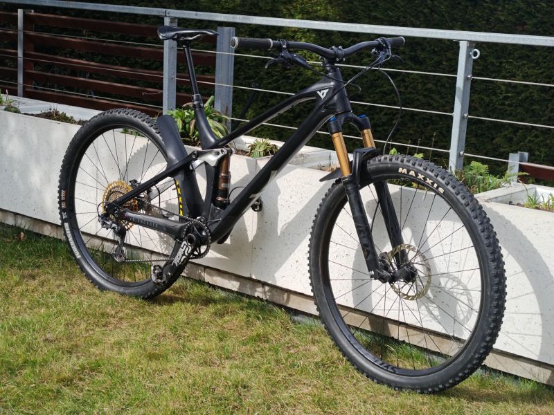 YT Industries IZZO