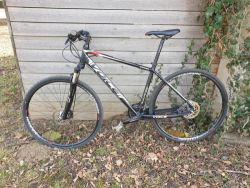 Krosové kolo s kotoučovkami, na postavu 180cm