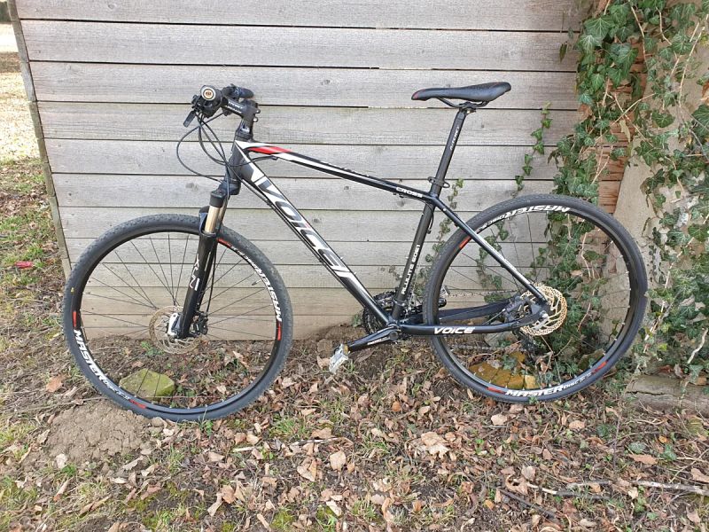 Krosové kolo s kotoučovkami, na postavu 180cm