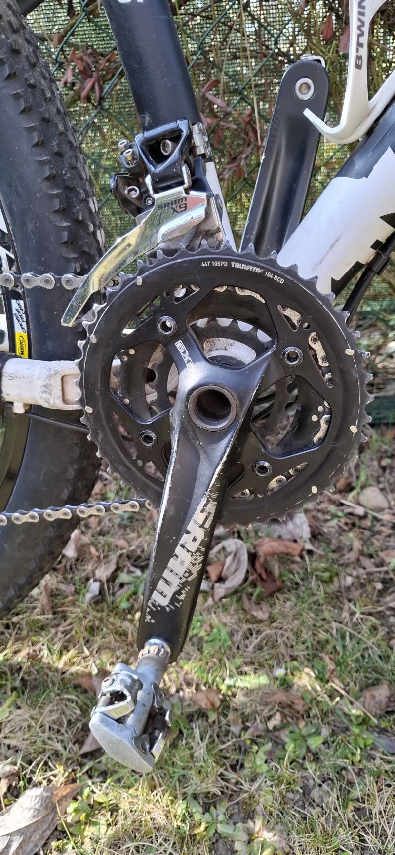 Celoodpružené MTB Focus SuperBud 29R 2.0 v pěkném stavu