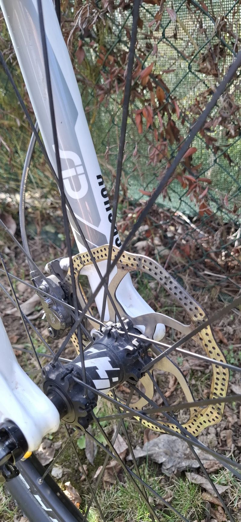 Celoodpružené MTB Focus SuperBud 29R 2.0 v pěkném stavu