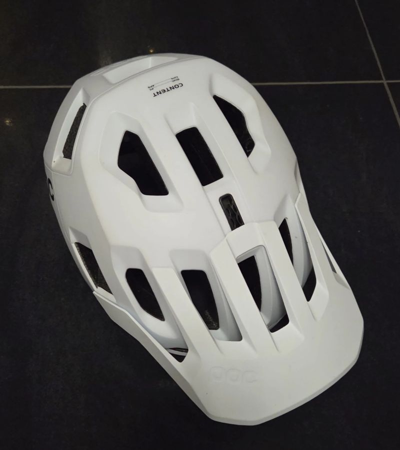 Prodám MTB helmu POC KORTAL