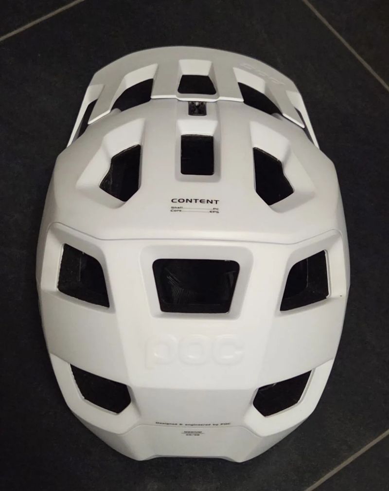 Prodám MTB helmu POC KORTAL