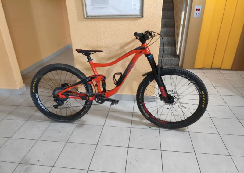 Giant Trance 2 2018 M – Fox odpružení – trail/enduro