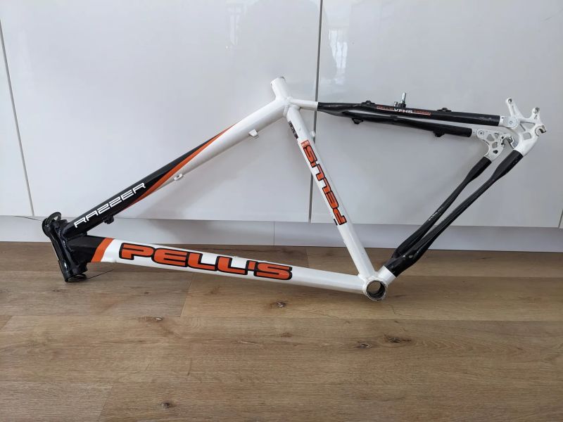 Pells Razzer ALU Karbon 19"