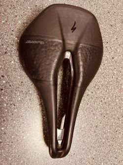 sedlo Specialized Power Pro 143 mm