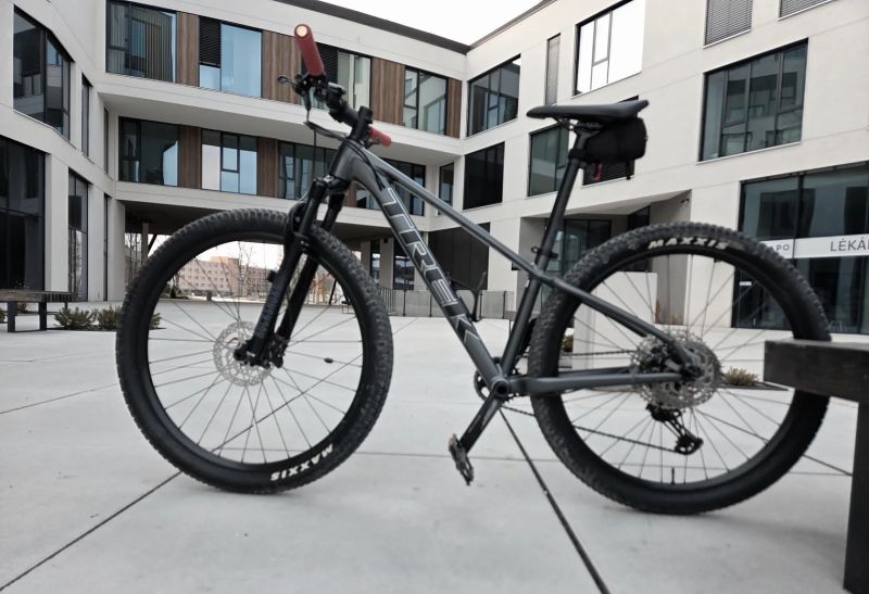 Trek Xcaliber 8 - 2024 - XS, 27,5