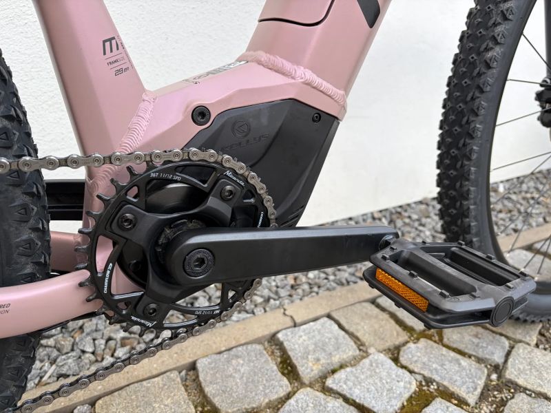 Kellys Tayen R10 AIR P 725 Rose Gold předváděcí