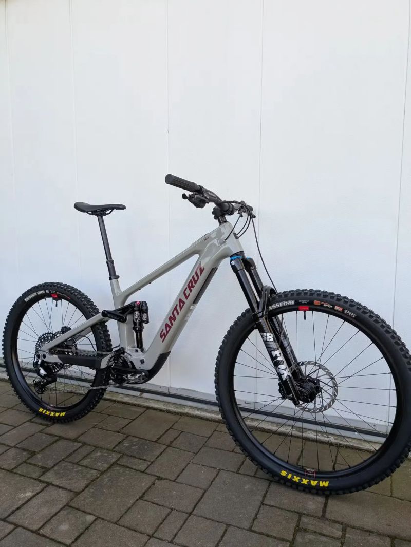 Santa Cruz Vala 1 C MX 26 LG GRY 90 CH (vel. L)