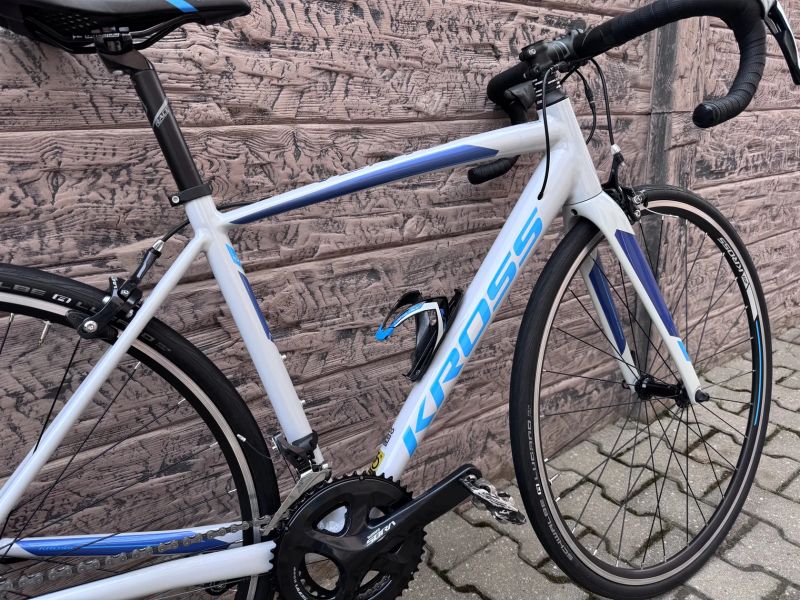 Kross Vento team edition