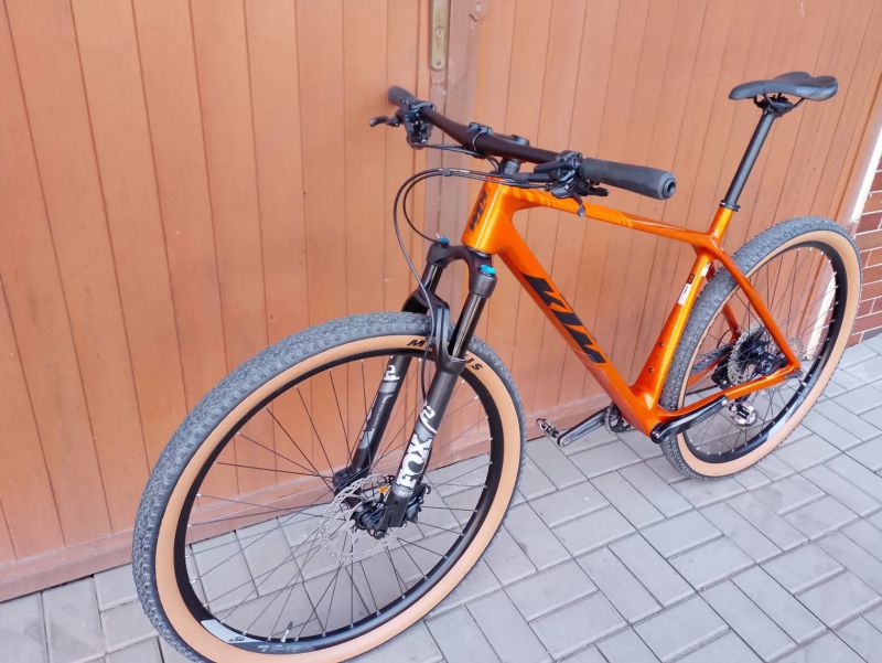 KTM Myroon Elite